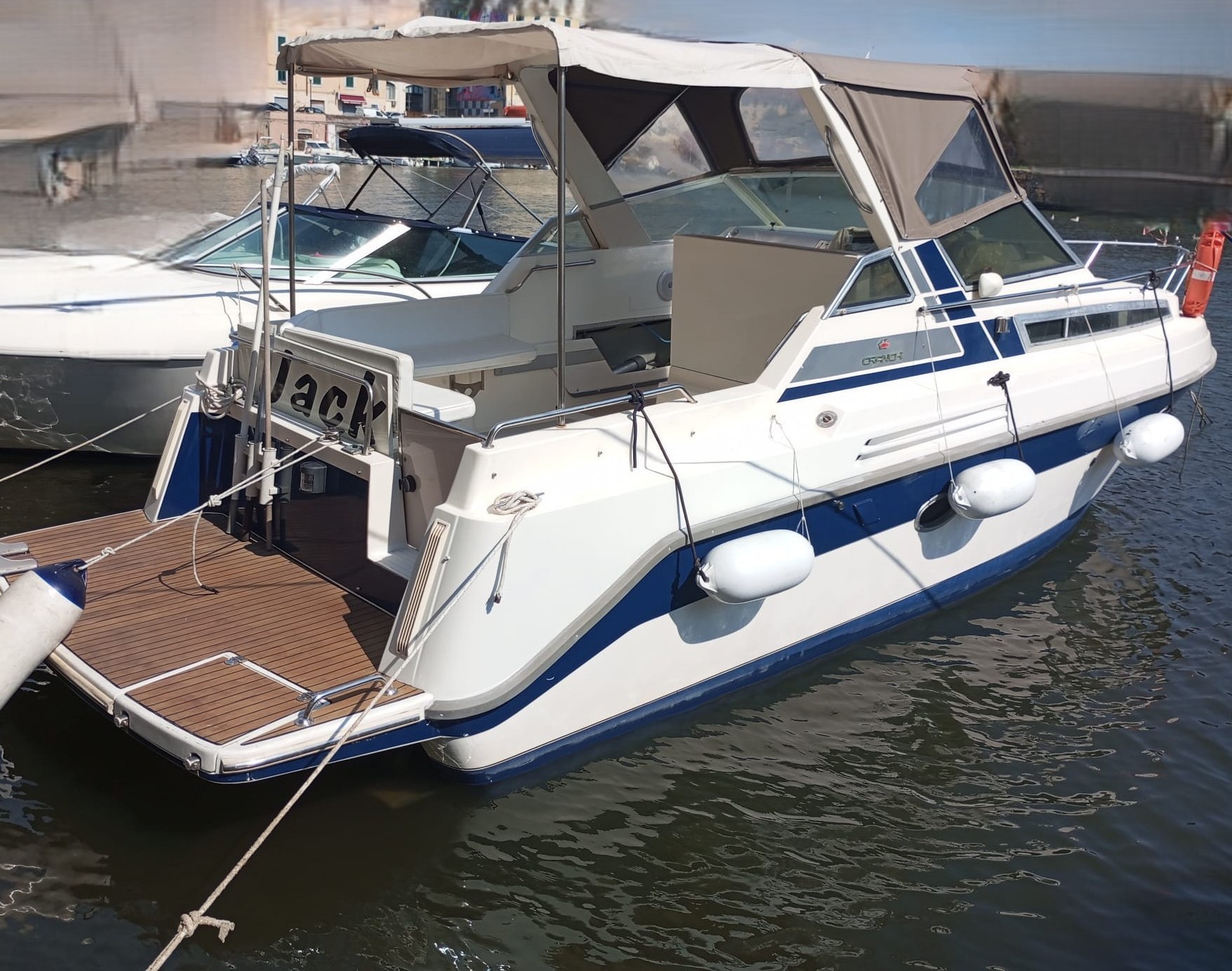 CRANCHI CLIPPER CRUISER 760 + 200hp VOLVO PENTA<br><a href=dettaglio.aspx?Id=193 >VAI ALLA SCHEDA</a>